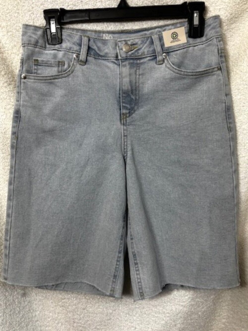 No Boundries light denim "Fray Jort" shorts with 10" inseam NWT Size 0
